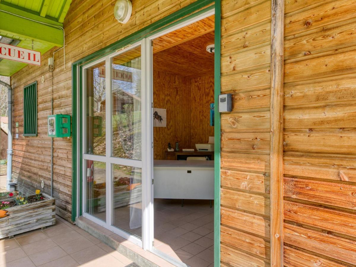 Vacanceole - Les Chalets De La Chazotte Saint-Jacques-d'Ambur Exterior photo